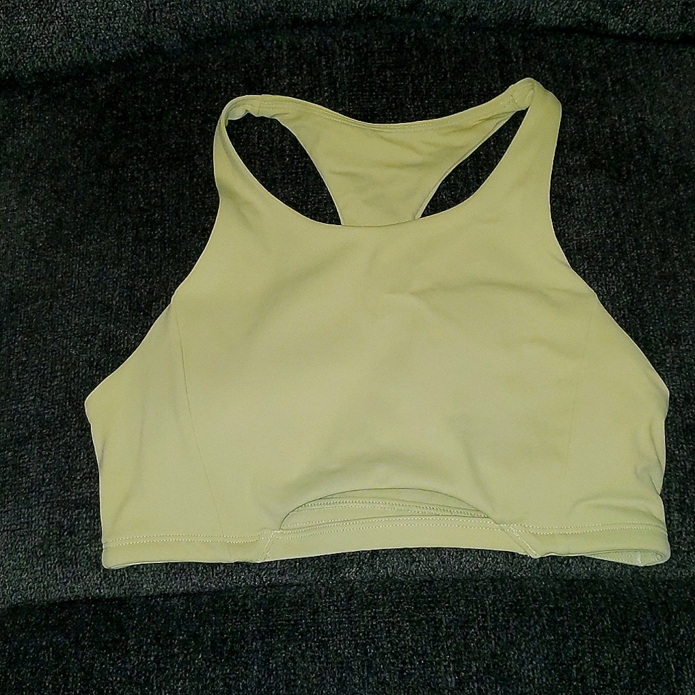 Alphalete Pulse keyhole bra in Matcha